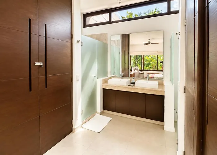 Townhome With Private Rooftop & Jacuzzi - Across Street Pousada Akumal