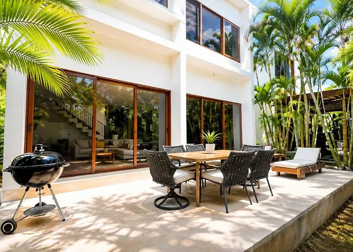 Townhome With Private Rooftop & Jacuzzi - Across Street *